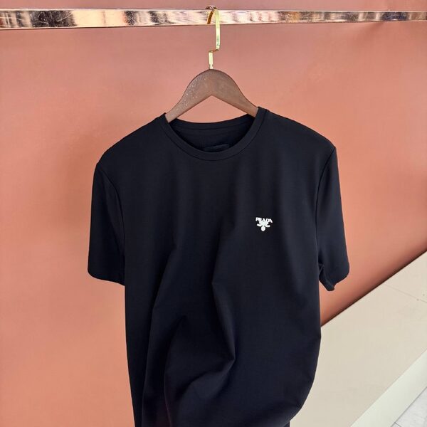Apparel — TGJt3VP7IgZ1 view 2