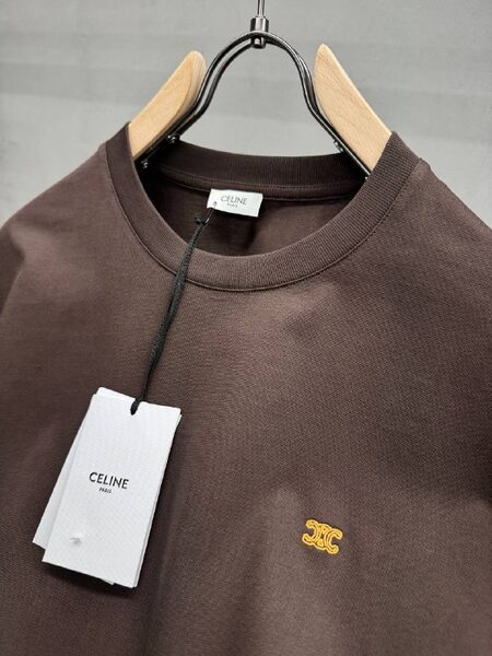 Apparel — TGJz9Pau_hCn