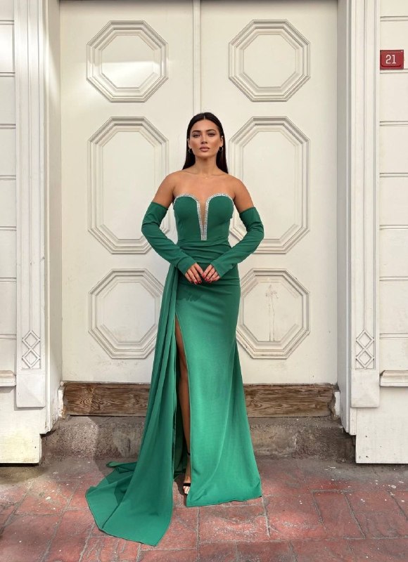 Apparel — TGKHQuiWfnHs view