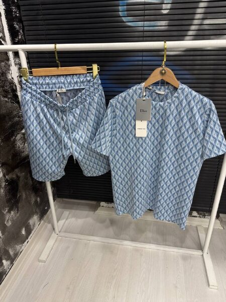 Apparel — TGKNQ88kk5eE view 3