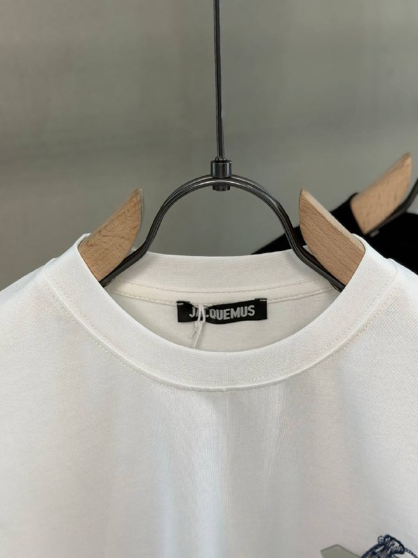 Apparel — TGKPJgV6s-9f view