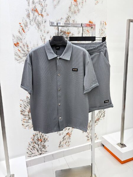 Apparel — TGKS8JhC28xE