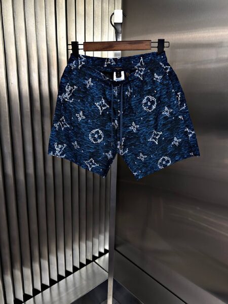 Apparel — TGKc_KX7WPFs