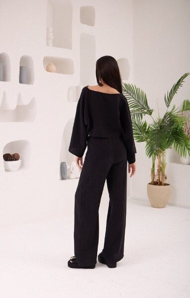 Apparel — TGKcjNRhdpl4 view 6