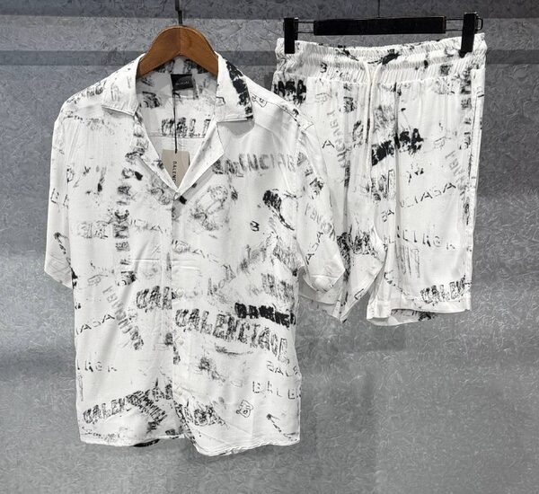 Apparel — TGKhAEClXQgn view 4
