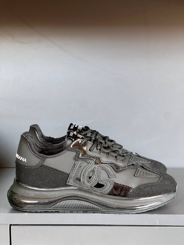 Men's Sneakers — TGKsuZQjFVXI view