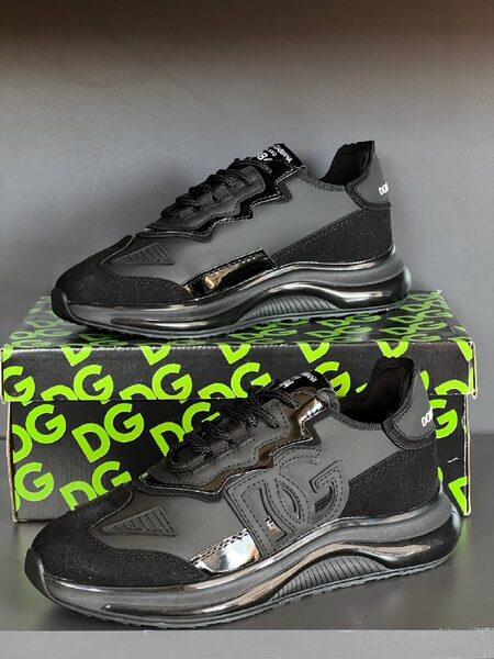 Men's Sneakers — TGKsuZQjFVXI view 4