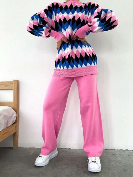 Apparel — TGKv5-_TYd9Y view 3