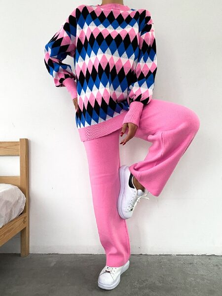 Apparel — TGKv5-_TYd9Y view 4