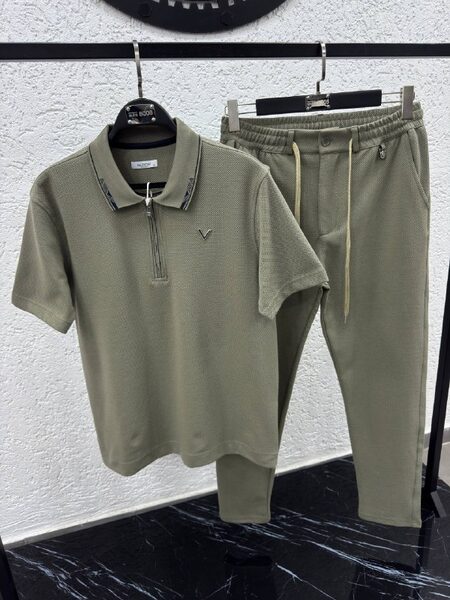Apparel — TGKvmqjicj4r