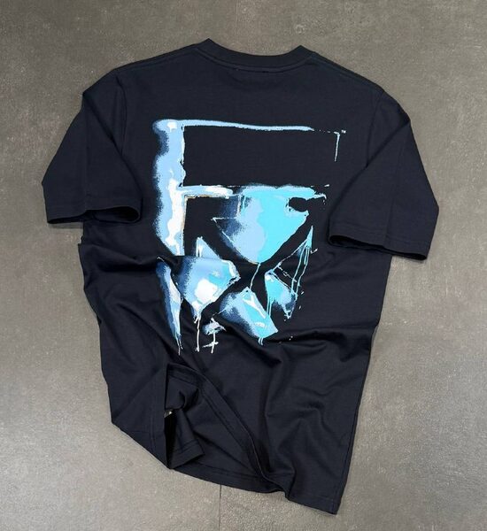 Apparel — TGLJyWIA3qjO view 2
