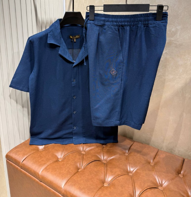 Apparel — TGLViDPY1ldB