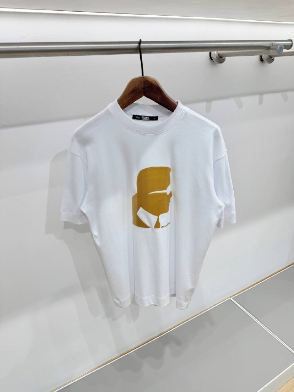 Apparel — TGLW4JF0AhHV