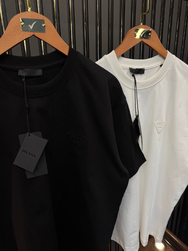 Apparel — TGLYw0l42BI0 view