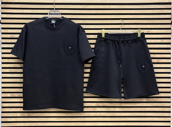 Apparel — TGLbhw6_WHj-