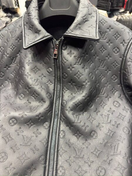 Apparel — TGLfHNicbLHh view 3