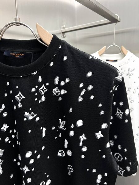 Apparel — TGLfml4F3H6w view 2