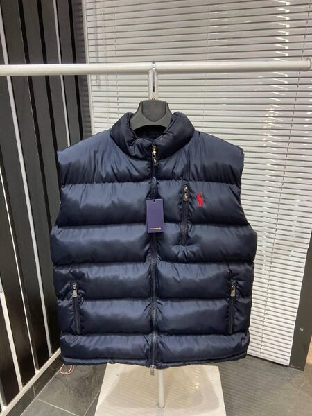 Apparel — TGLhfQuEZY5B view 4