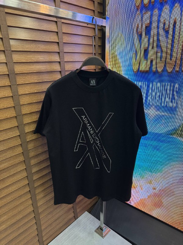 Apparel — TGLmNnkSh75Y