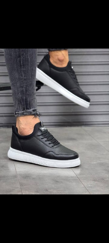 Men's Sneakers — TGLtIZsCg17K view
