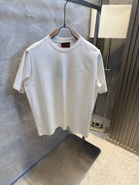 Apparel — TGLtofsOAjMs