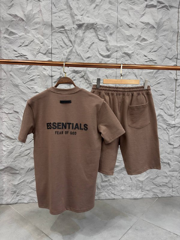 Apparel — TGLxIJnJW8kI view