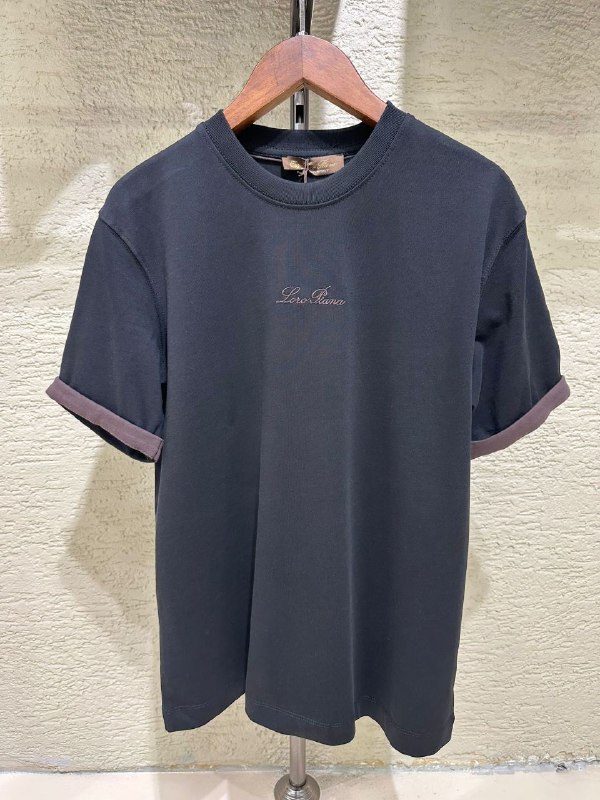 Apparel — TGLxUOQgOqd1