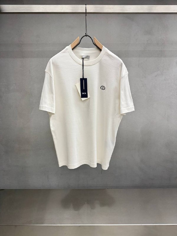 Apparel — TGM0grr7JddU view
