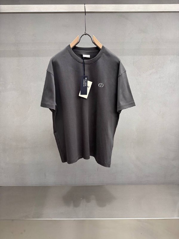 Apparel — TGM0grr7JddU view