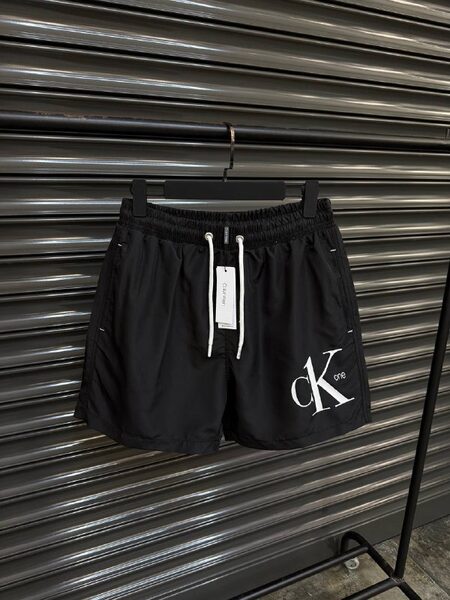 Apparel — TGM0pyQEiNcB