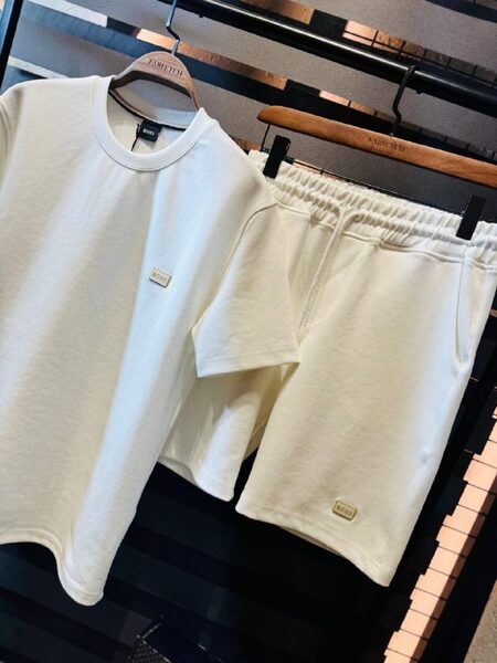 Apparel — TGMD3Qb2Q0KH