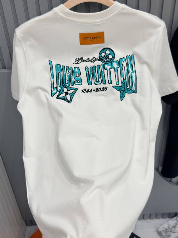 Apparel — TGMJEqQnxPp6 view