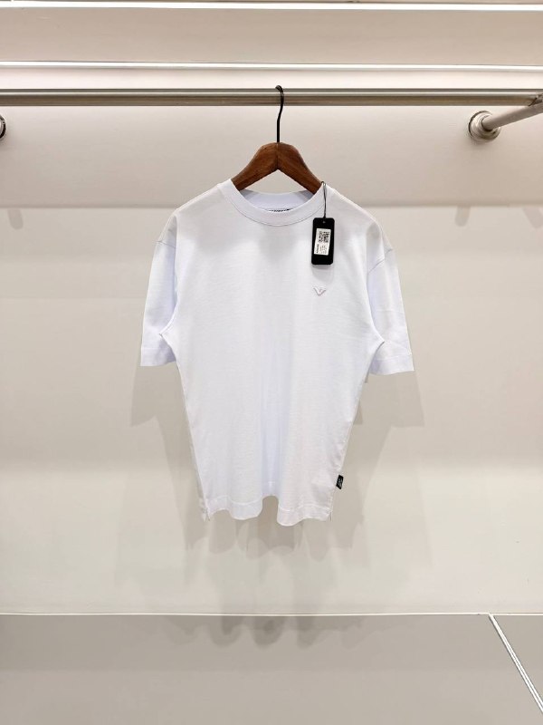 Apparel — TGMK5D0WqT03