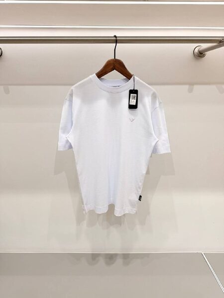 Apparel — TGMK5D0WqT03