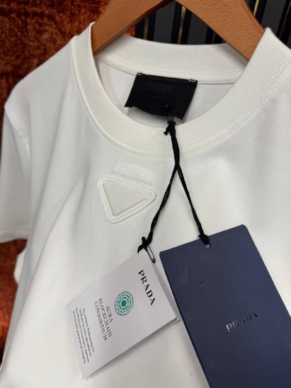 Apparel — TGMQkFJN9pIV view