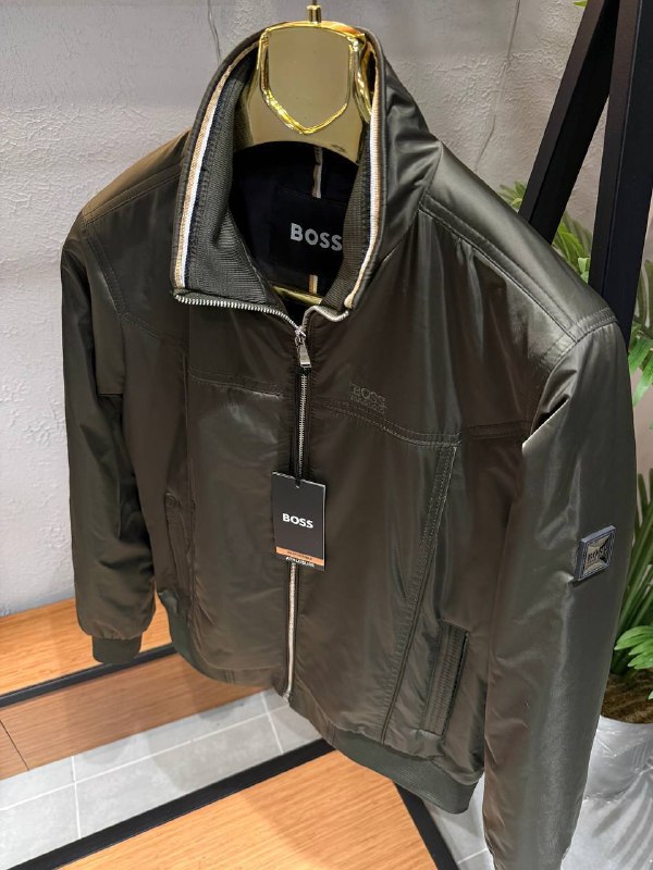 Apparel — TGMpWLECLUnu view