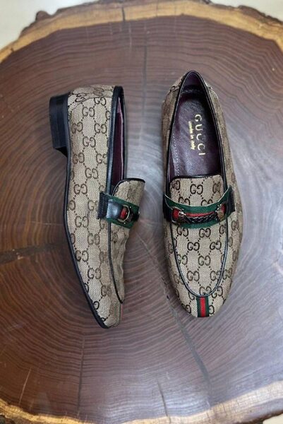 Gucci Sneakers — TGN3w_bj96eO