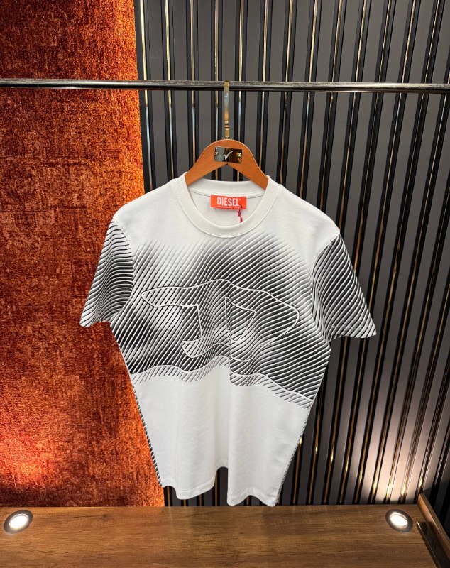 Apparel — TGN9NzLS2MeM view