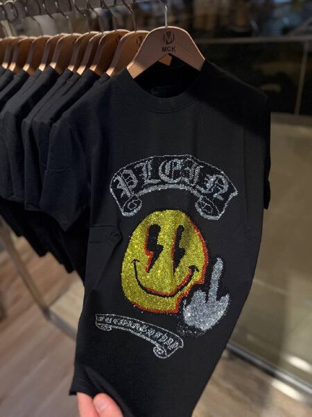 Apparel — TGNAym9UOMSJ view 6