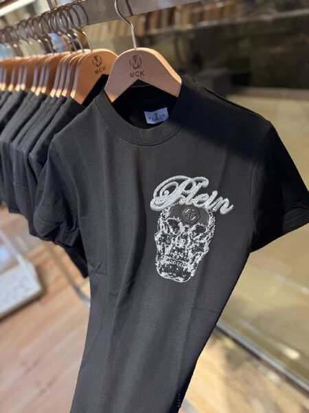 Apparel — TGNAym9UOMSJ view 8