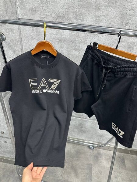 Apparel — TGNELhXYEJzh view 2