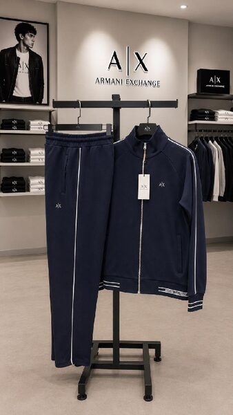 Apparel — TGNMUKE4EgnZ view 2