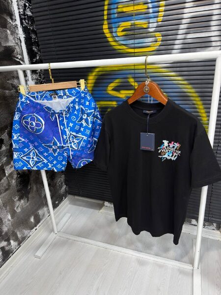 Apparel — TGNPJje-Lsvo