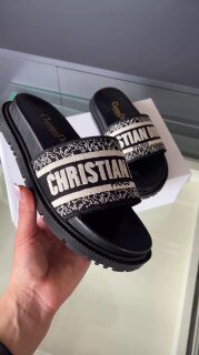 Women's Shoes — TGNc_N7fQou9