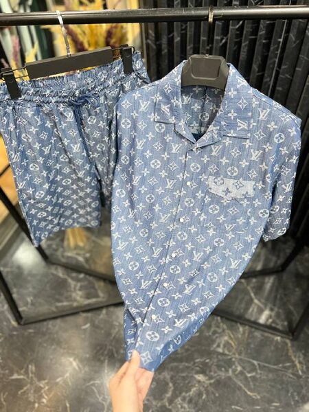 Apparel — TGNq2KKM2k4D