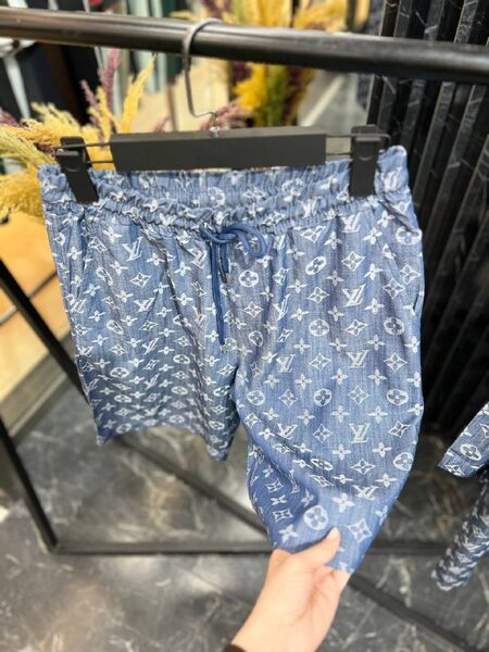 Apparel — TGNq2KKM2k4D view 2