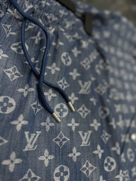 Apparel — TGNq2KKM2k4D view 3