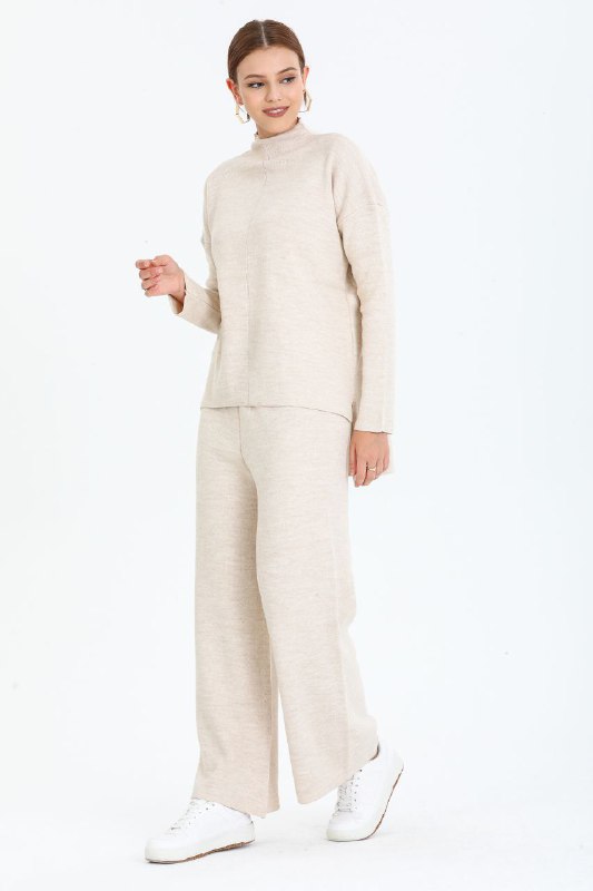 Apparel — TGNqMA_kLEKj view