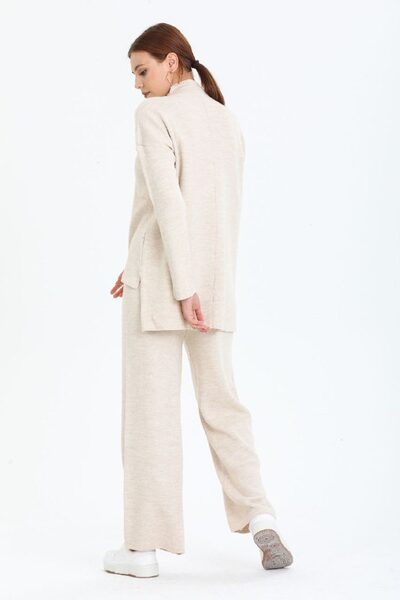 Apparel — TGNqMA_kLEKj view 5