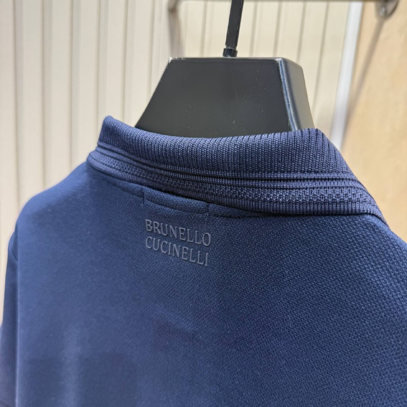 Apparel — TGNyH_t1jLq8 view